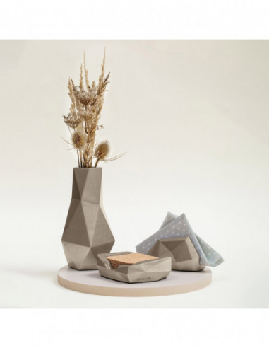 Wazon Low-Poly Brass Poli