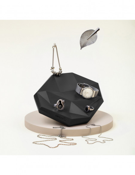 Patera Low-Poly Black Matt Poli