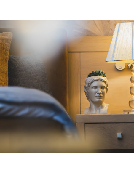 Donica Hermes Maroon Poli 10 cm